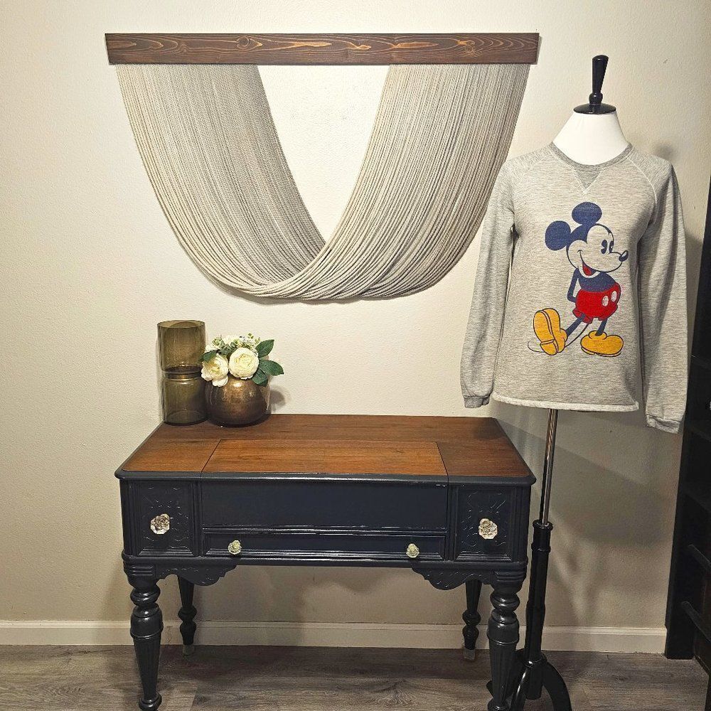 Disney Mickey Mouse Sweater Sz S